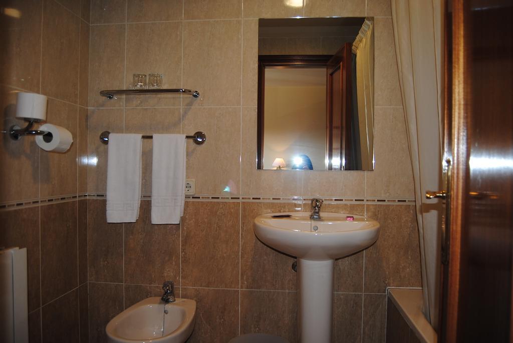 Hostal El Mirador La Lastrilla Zimmer foto